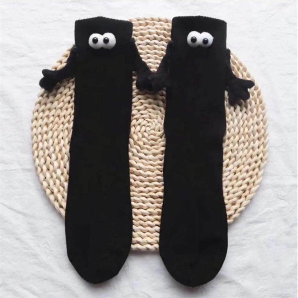 Pair of Funny Magnetic Suction 3D Doll Couple Holding Hands Socks for Women Men Black