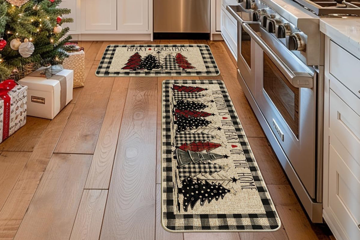 2Pcs Set Merry Christmas Tree Kitchen Rug and Mat Non Slip Christmas Decorative Doormat for Bedroom Bathroom