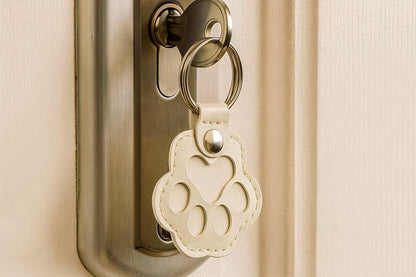 2PCS Pet Paw Shaped Key Chain Pet Fur Key Chain Pet Memorial Gift Key Ring-White