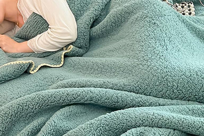Sherpa Throw Blanket Winter Fuzzy Throws Fluffy Soft Cozy Fleece Plush Blanket-Green