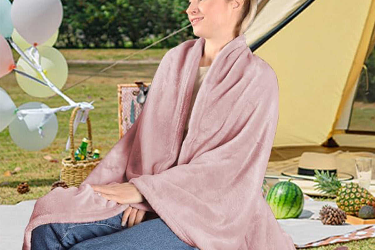 2 in 1 Travel Blanket and Pillow Flannel Blanket with Neck Pillow Case for Airplane Camping-Pink