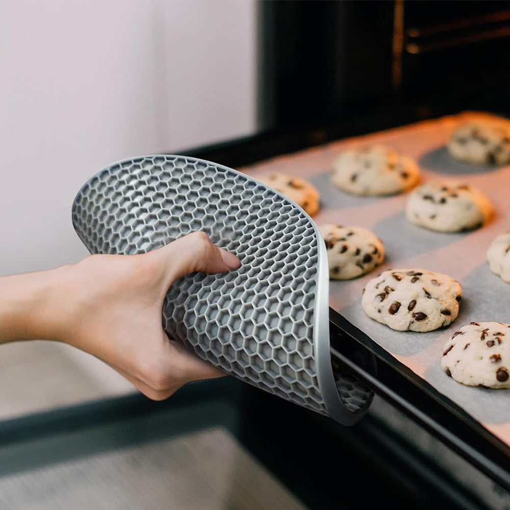 4Pcs Multipurpose Silicone Trivet Mats Heat Resistant Pot Holder Pads for Kitchen Gray