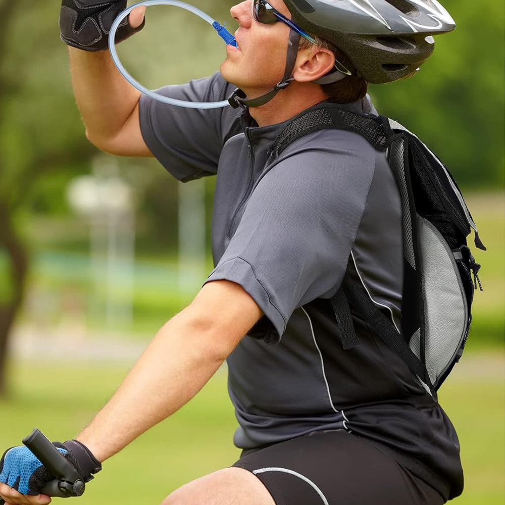 Hydration Backpack Pack with 2L Water Bladder Water Rucksack Backpack for Hiking Running Biking Black