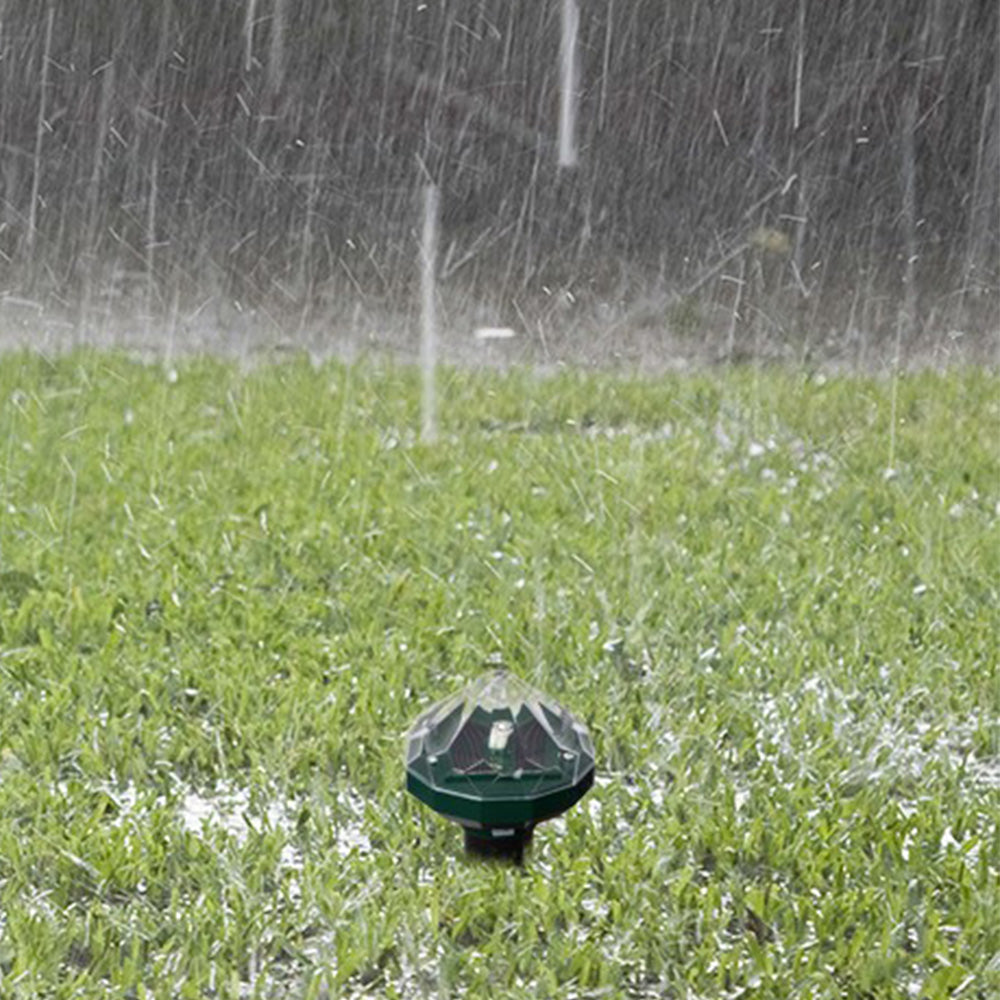 2pcs Solar Snake Repellent LED Light Ultrasonic Pest Repeller for Yard Garden