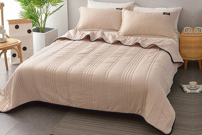 Summer Cooling Blanket Air Condition Thin Quilt Lightweight Cooling Quilt for Hot Sleeper