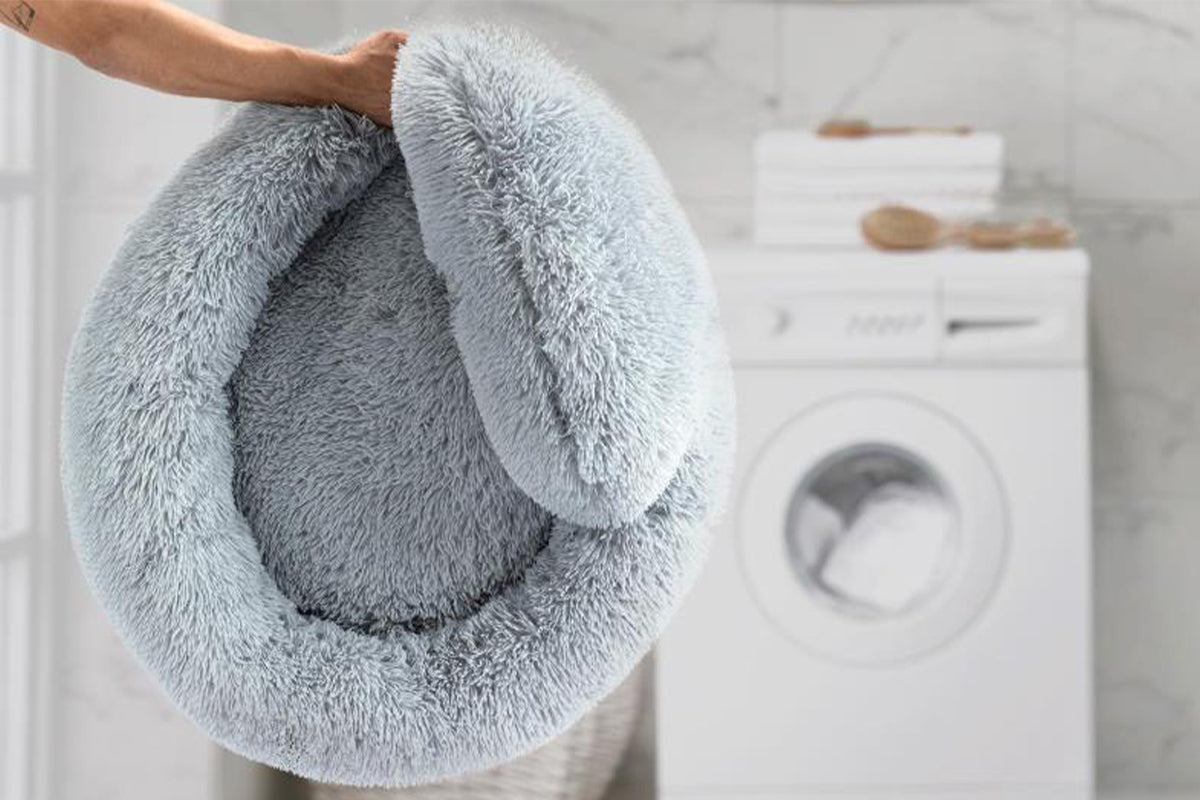 Calming Donut Dog Bed Anti-Slip Fluffy Plush Faux Fur Pet Bed for Most Dogs -Light Grey