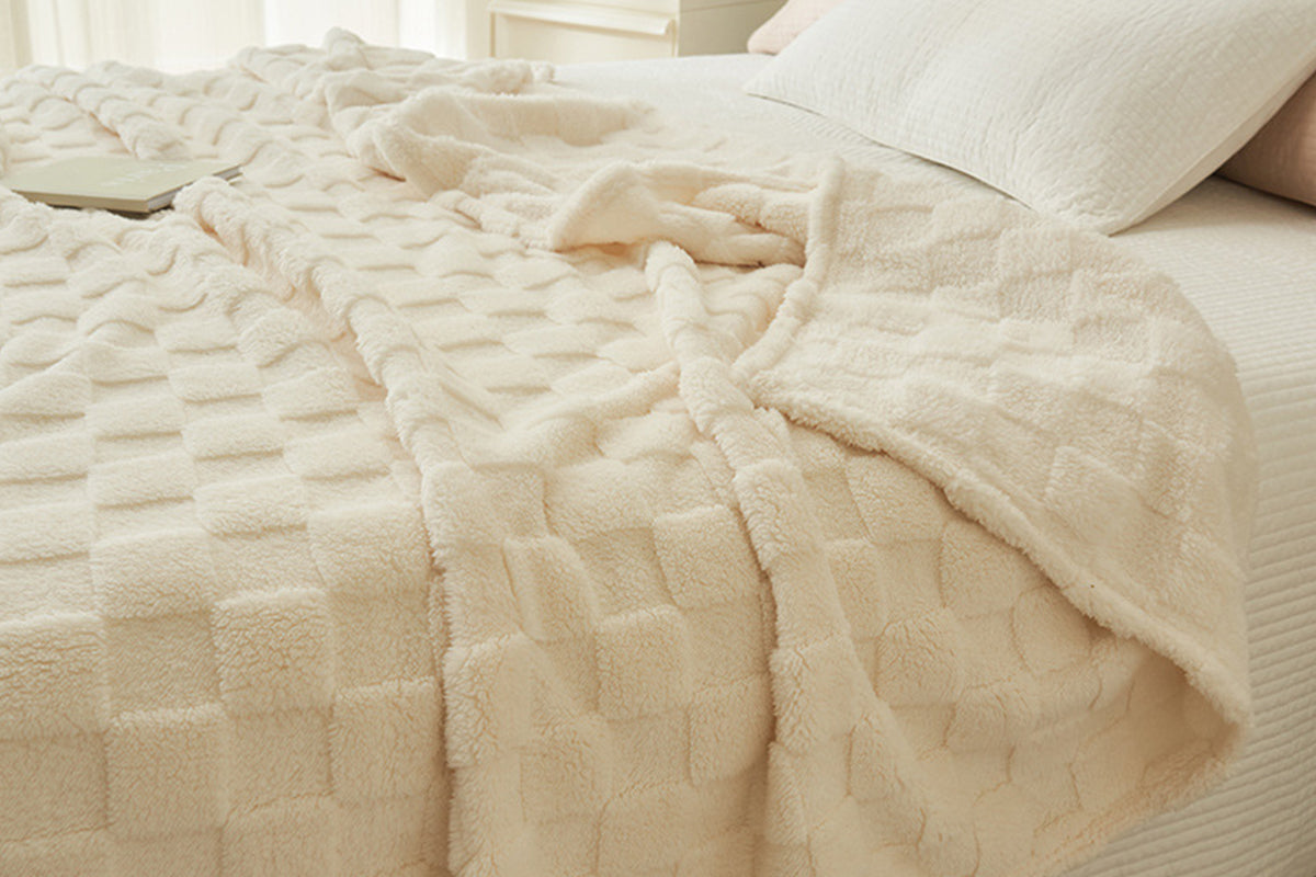 Soft Fleece Throw Blanket Checkered Jacquard Throw Blanket for Couch Bed-Beige