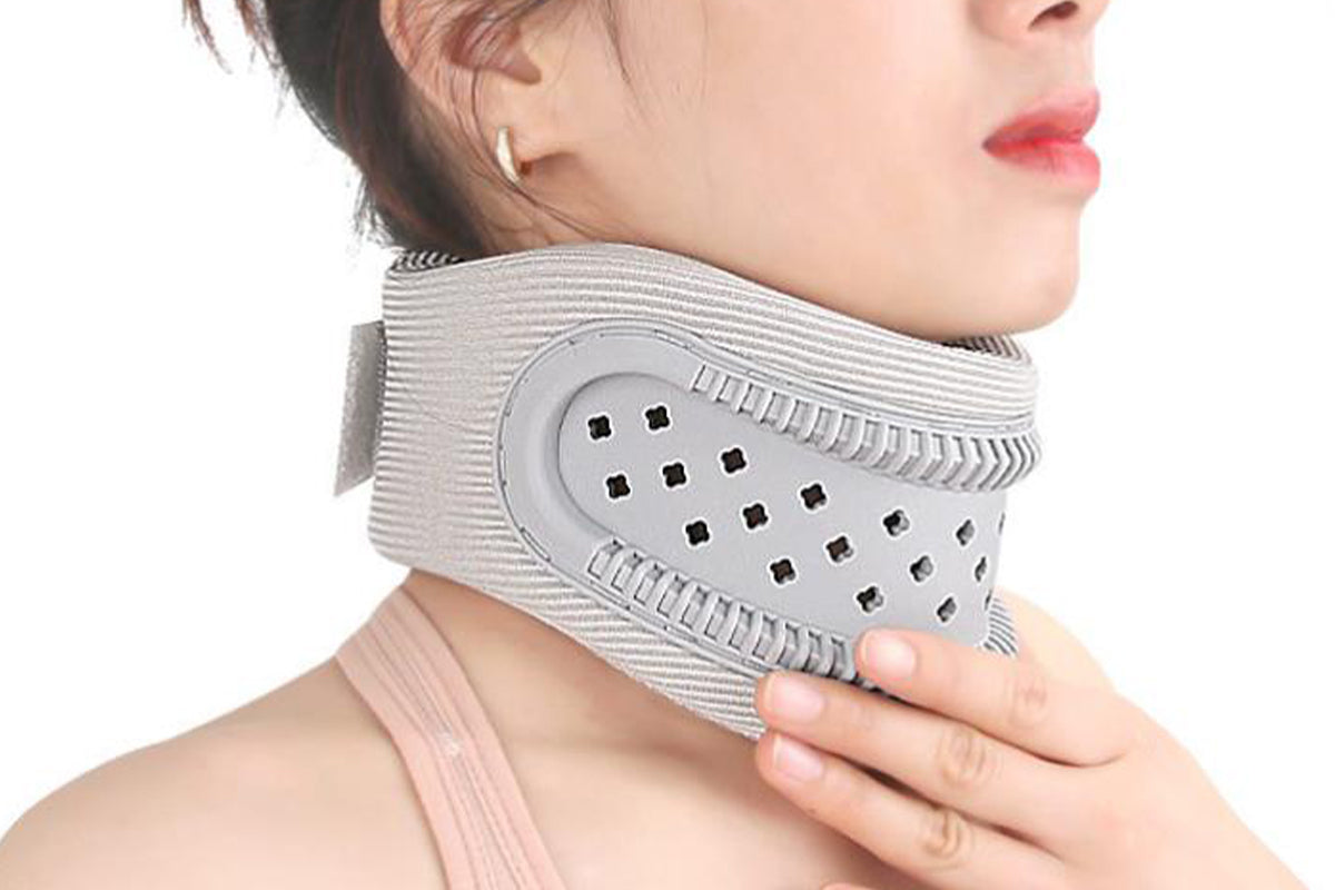 Neck Brace Neck Protectors Wraps Keep Vertebrae Stable Adjustable Cervical Collar -Grey