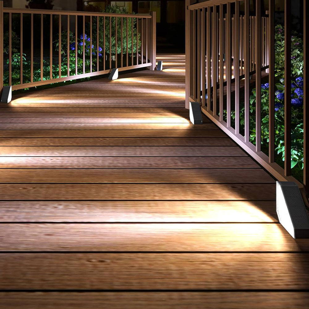 4Pcs Solar Triangle Stair Lights Outdoor Step Lights for Deck Front Porch Patio Decor White