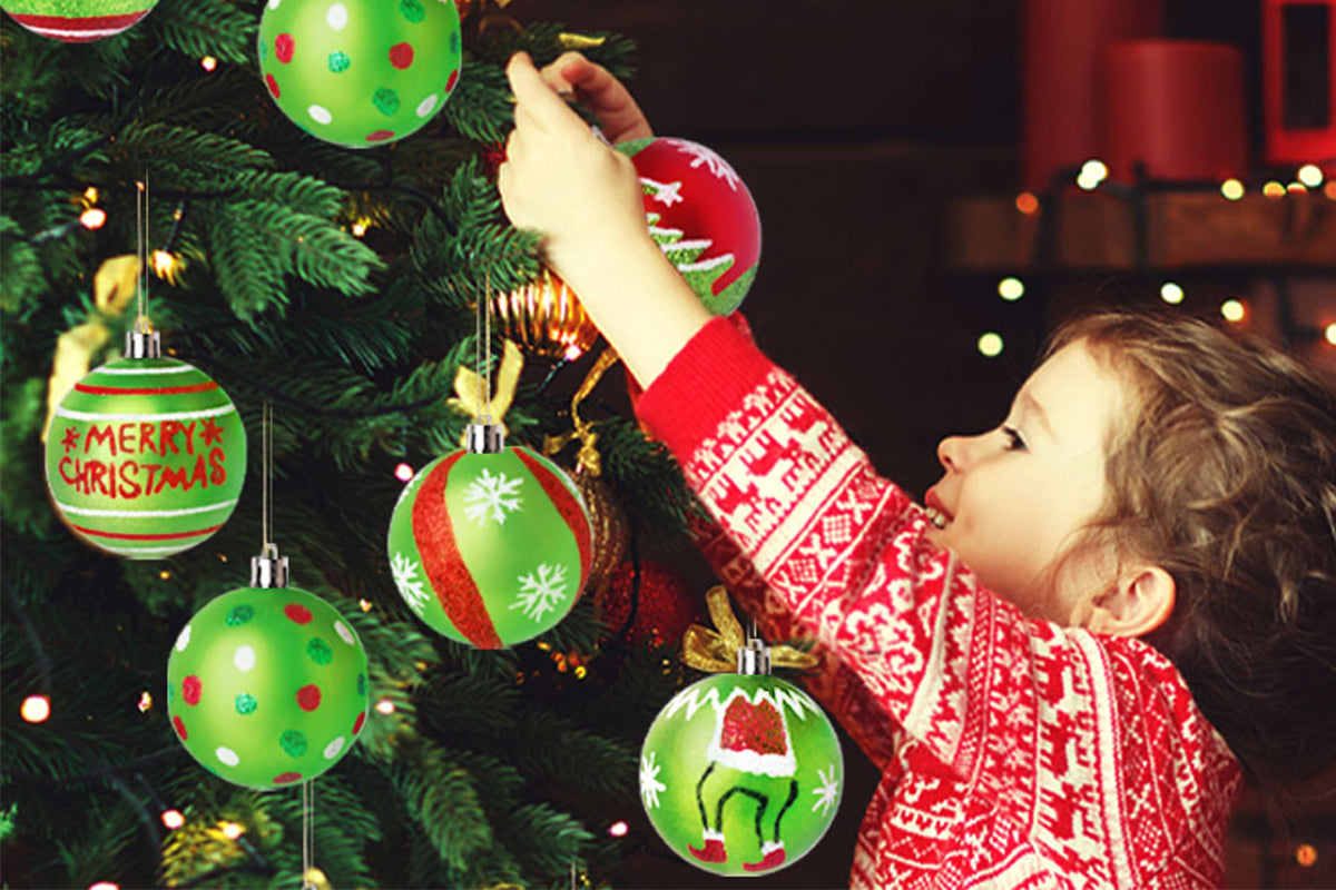 24Pcs Christmas Ball Ornaments for Christmas Tree Decorations 6cm Red and Green Glittering Hanging Bulbs Pendants