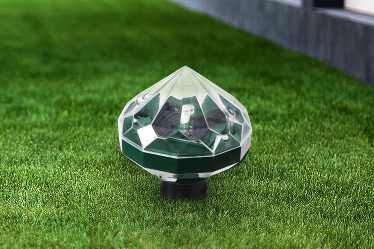 2Pcs Mole Repellent Solar Powered with Auto LED Lights for Mice Snakes Moles