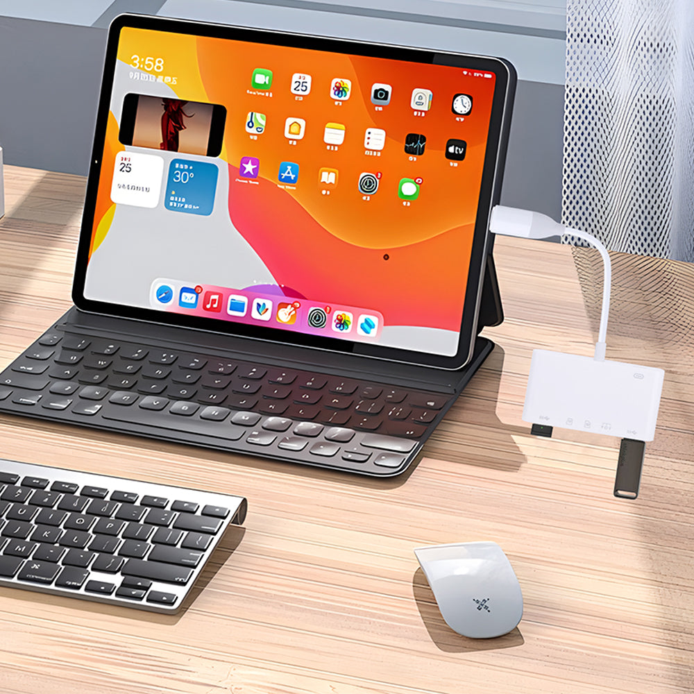 8-in-1 SD Card Reader with USB TF Lightning Port