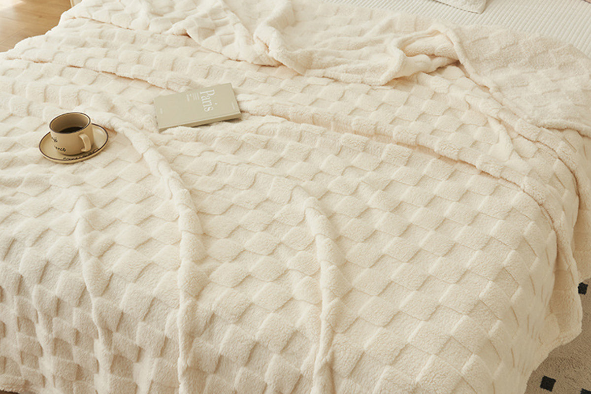 Soft Fleece Throw Blanket Checkered Jacquard Throw Blanket for Couch Bed-Beige