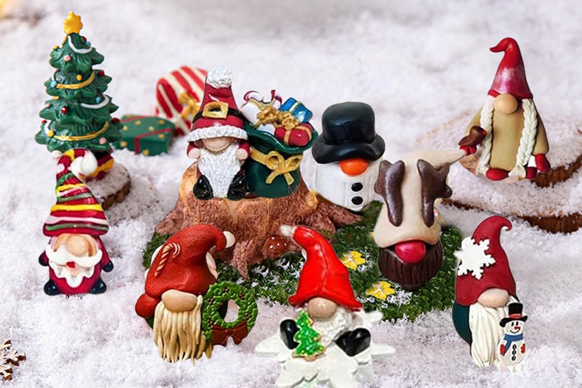 2025 Christmas Gnome Advent Calendar with 24 Collectible Resin Gnome Dolls