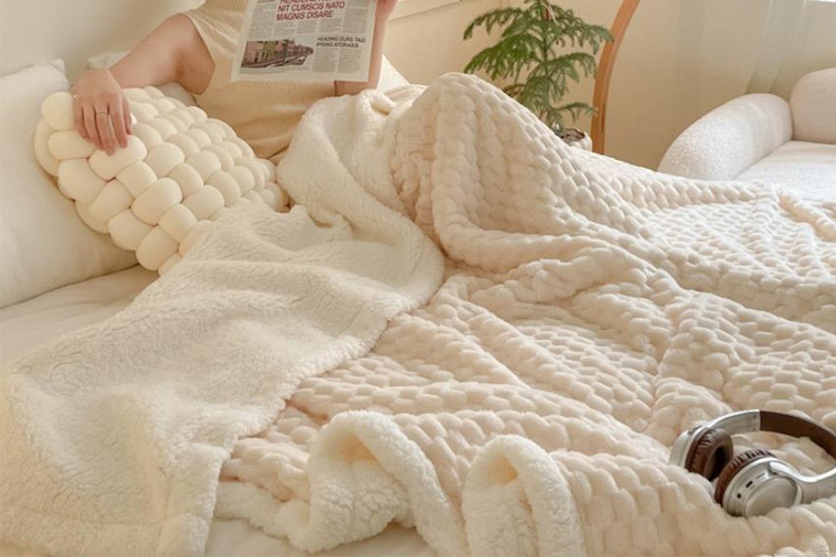 Fluffy Fleece Comforter Soft Warm Winter Jacquard Throw Blanket for Couch Bed -Beige