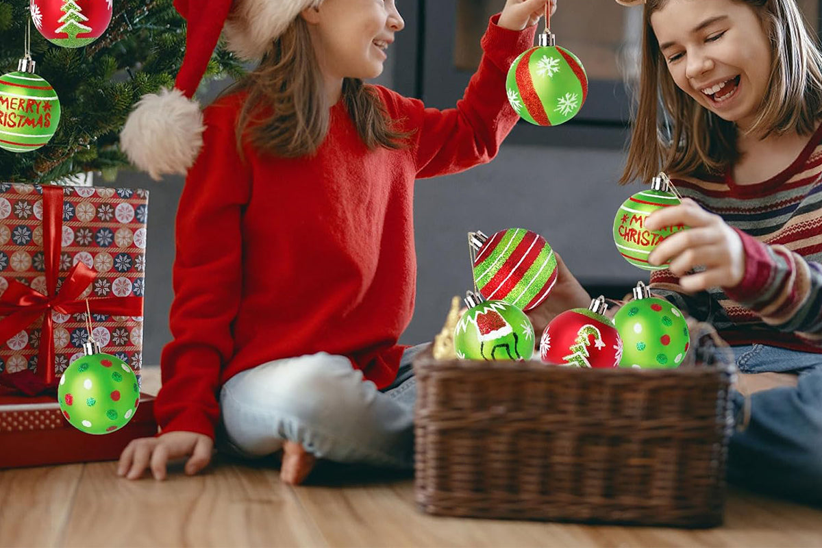 24Pcs Christmas Ball Ornaments for Christmas Tree Decorations 6cm Red and Green Glittering Hanging Bulbs Pendants