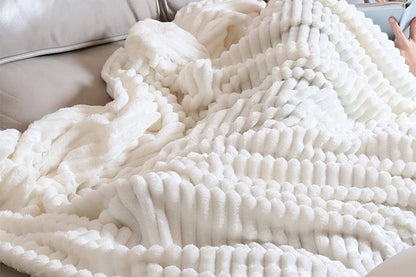 Super Soft Warm Flannel Plush Blankets Throws For Couch Sofa Bed-White