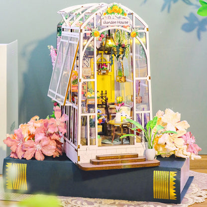 3D DIY Book Nook Puzzle Kit Garden House Miniature Dollhouse Shelf Insert