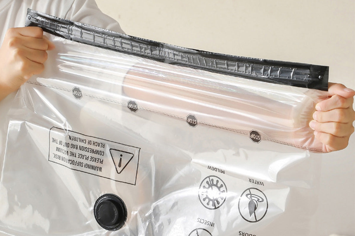 12Pcs Travel Vacuum Storage Bags with Rechargeable Electric Pump