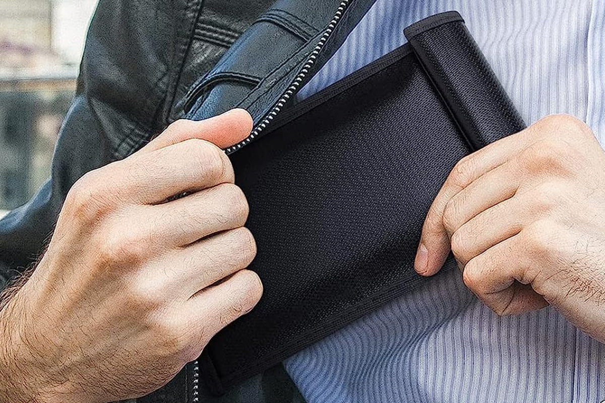Signal Barrier Pouch for Cell Phone Car Key