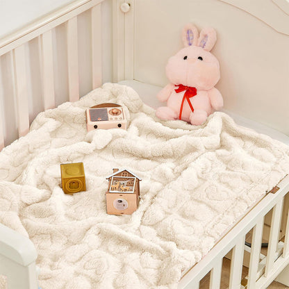 Cozy Fleece Blanket Heart Checkered Blanket for Sleeping Napping White