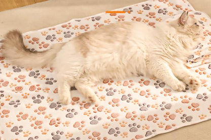107x75cm Fluffy Fleece Dog Blanket Mat Paw Print Puppy Kitten Throw Blanket -White