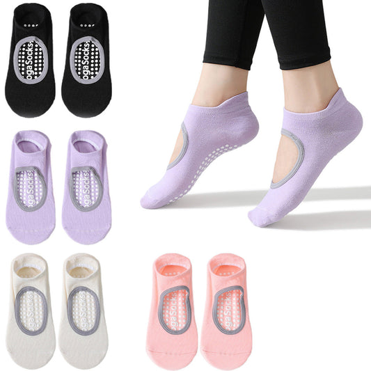 4 Pairs of Anti-Slip Yoga Socks Comfortable Pilates Socks with Grips for Workout Barre
