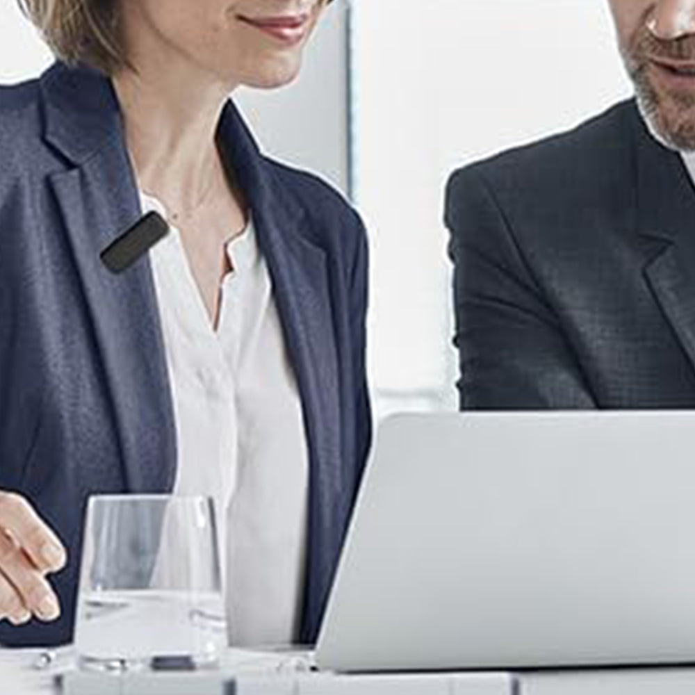 2-in-1 Wireless Lavalier Microphone with Charging Case for Video Recording Vlog Streaming