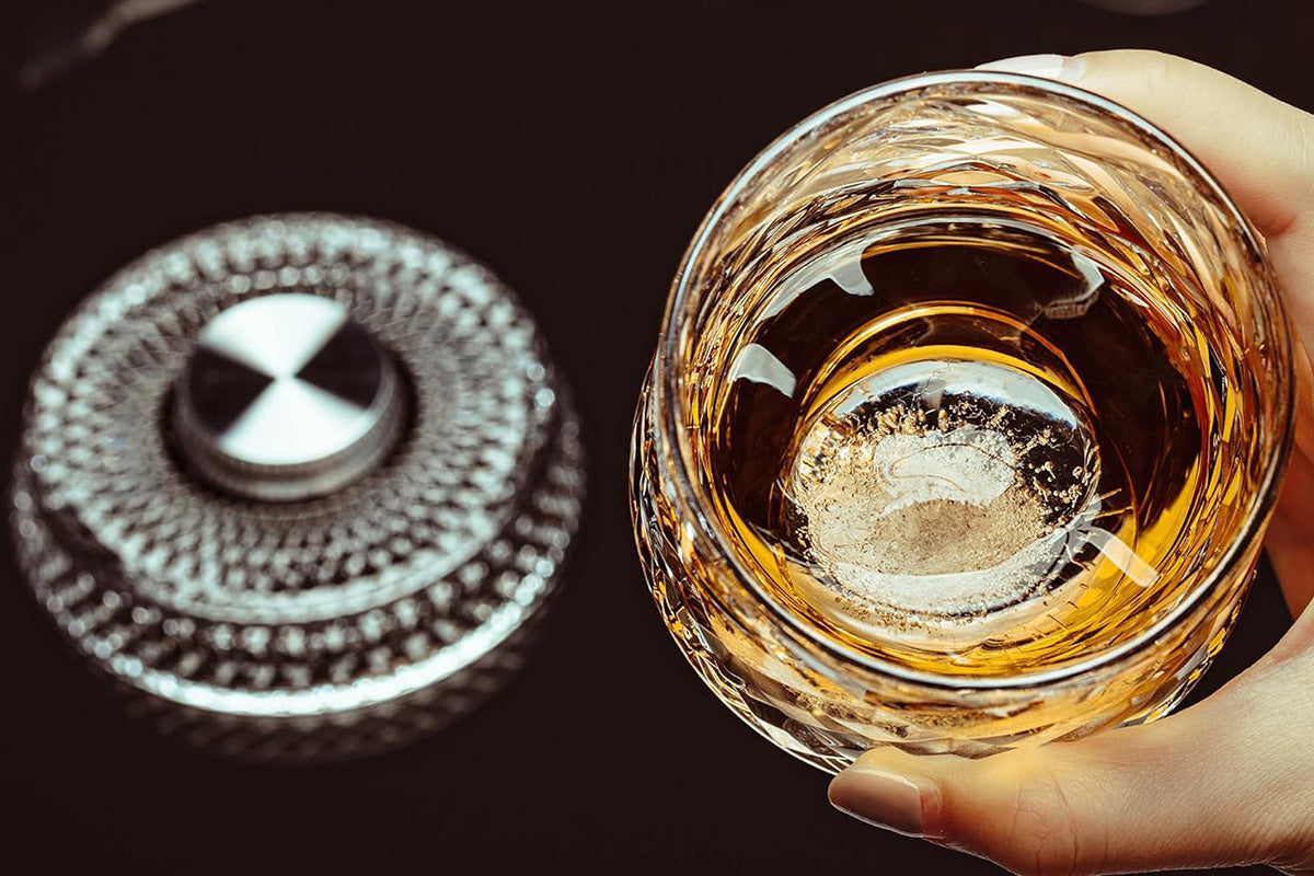 270ML Rotating Transparent Whiskey Glass - Gemstone Style