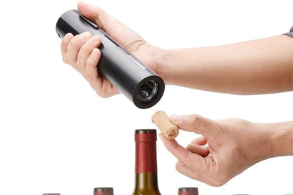 4Pcs Electric Wine Opener Set with Aerator Foil Cutter and Vacuum Stopper