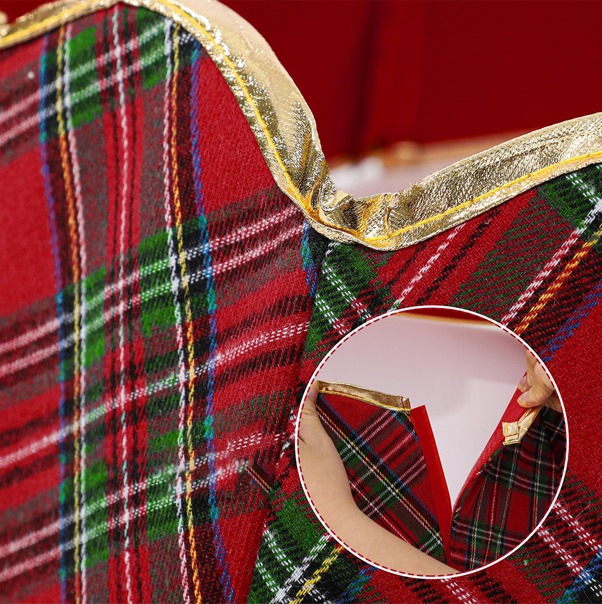 75cm Round Foldable Christmas Tree Skirt with Gold Trim