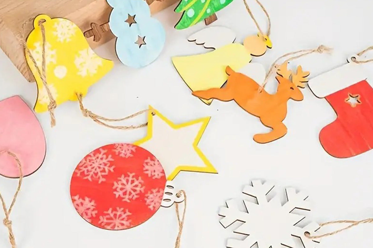 100Pcs Wooden Christmas Tree Decorations Assorted Blank Shapes for Painting