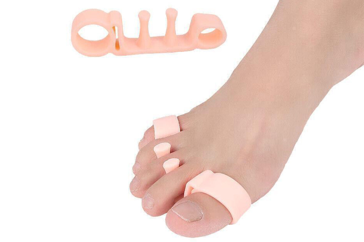 2 Pairs Five-Hole Toe Separators Bunion Corrector Pads for Foot Alignment and Pressure Relief-Nude
