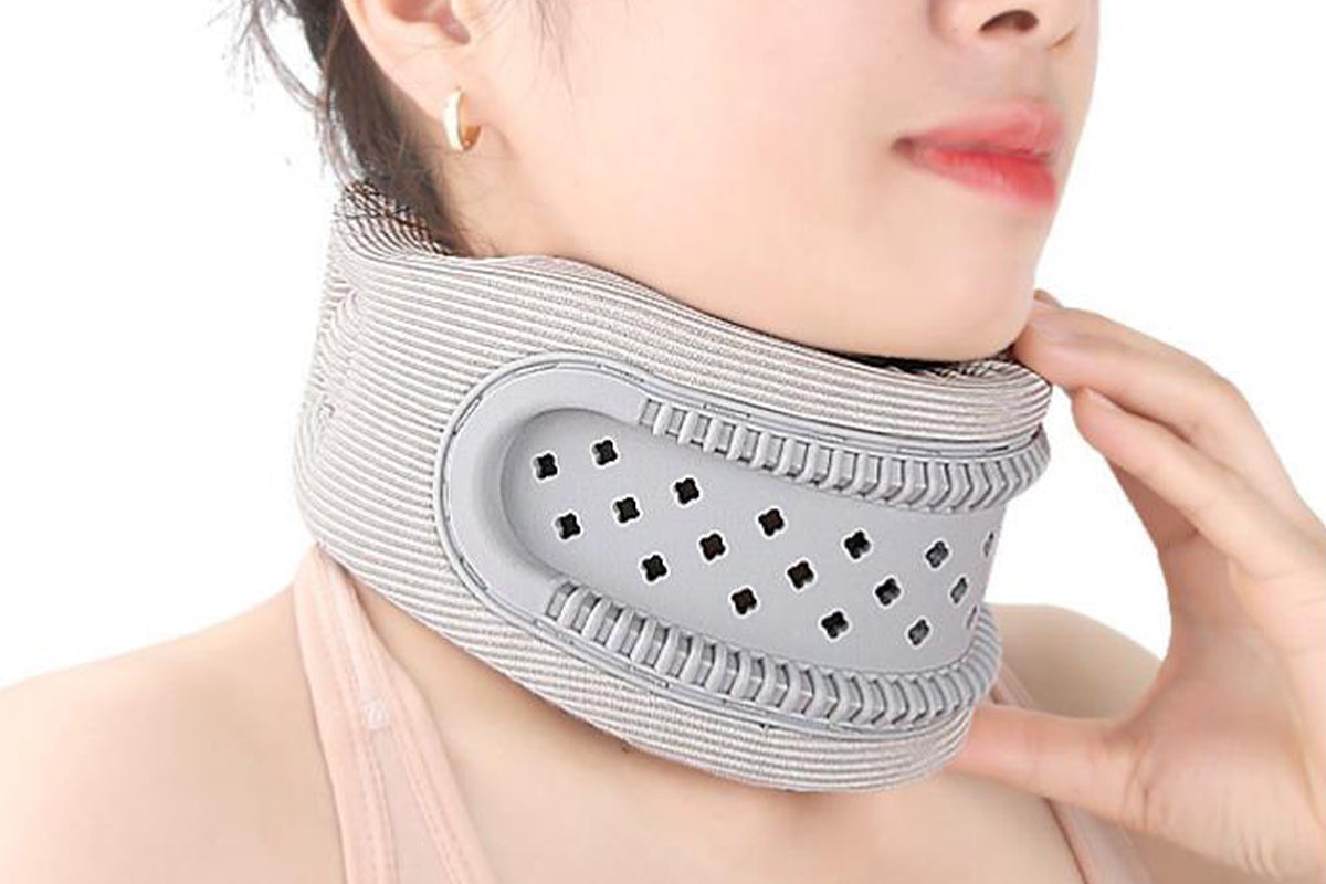 Neck Brace Neck Protectors Wraps Keep Vertebrae Stable Adjustable Cervical Collar -Grey