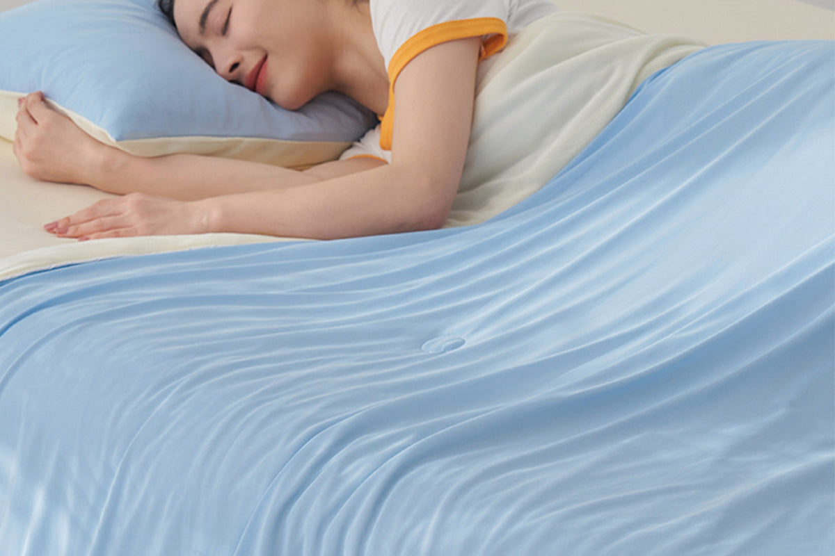 Cooling Blanket for Summer Soft Breathable Cool Feel Blanket - Blue