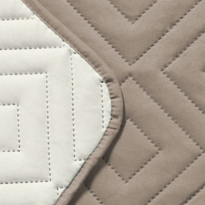 Recliner Chair Cover Water-resistant Reversible Quilted Recliner Chair Cover Sofa Slipcover with Non Slip Strap Couch Protector - Khaki