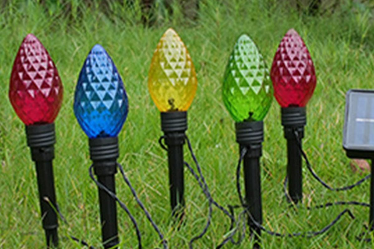 2Pcs LED Strawberry Pathway Lights Solar Powered Outdoor Decoration for Yard