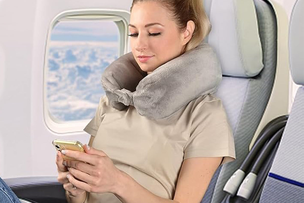 2 in 1 Travel Blanket and Pillow Flannel Blanket with Neck Pillow Case for Airplane Camping-Black