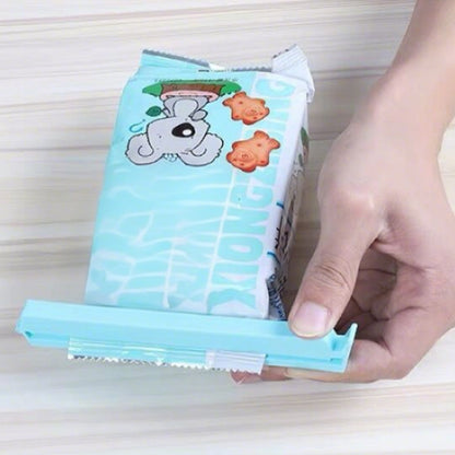 24PCS Plastic Sealing Bag Clip Sealer Clamp Kitchen Storage Food Snack Chips Seal Tool