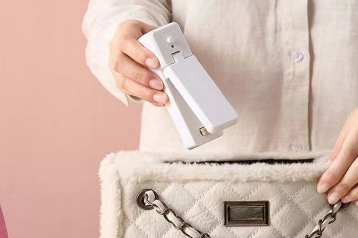 Portable USB Rechargeable 2-In-1 Handheld Heated Vacuum Sealer Cutter Plastic Bags Food Storage Freshness-White