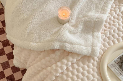 Fluffy Fleece Comforter Soft Warm Winter Jacquard Throw Blanket for Couch Bed -Beige