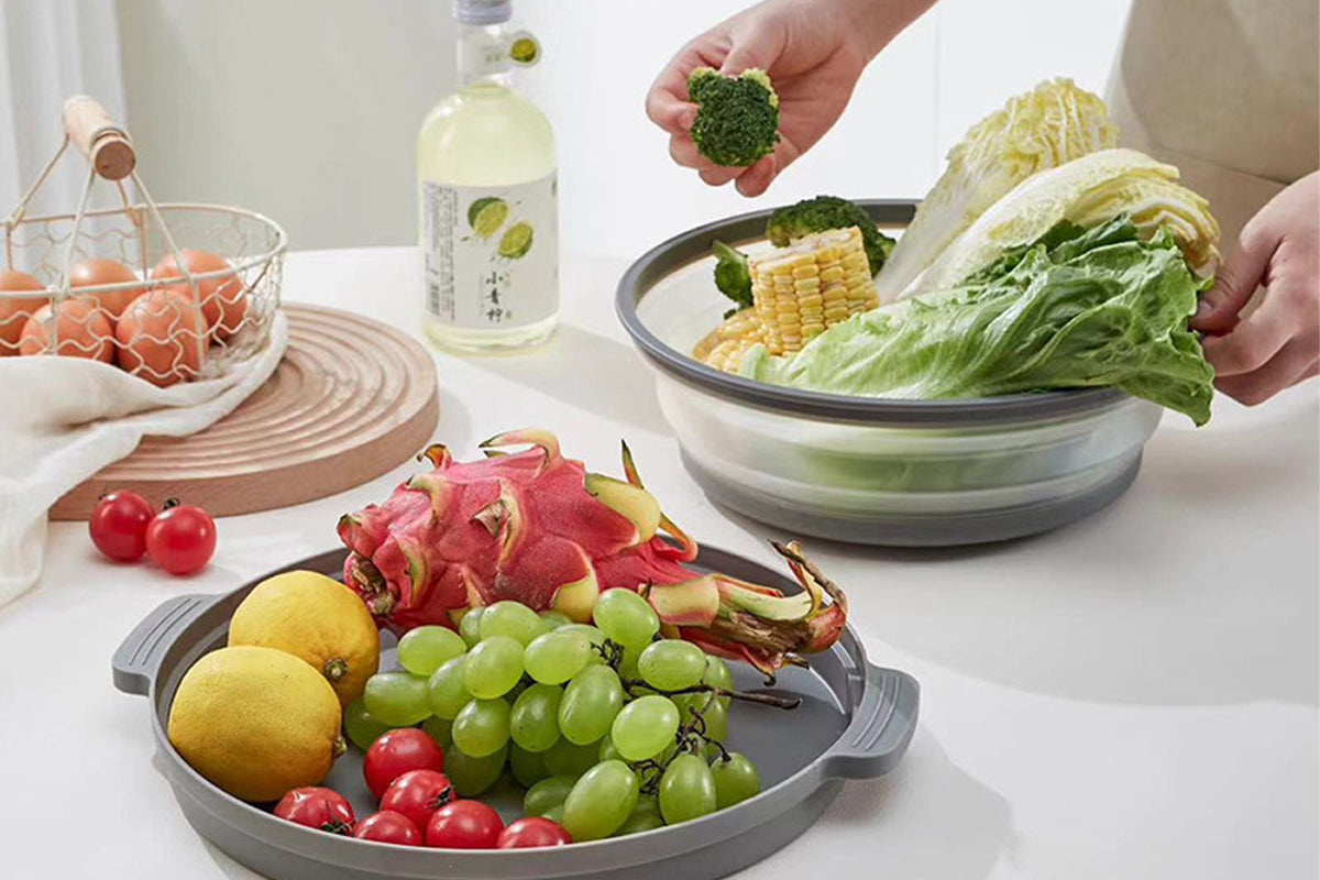 Microwave Food Splatter Cover with Drip Tray and Handles-Grey