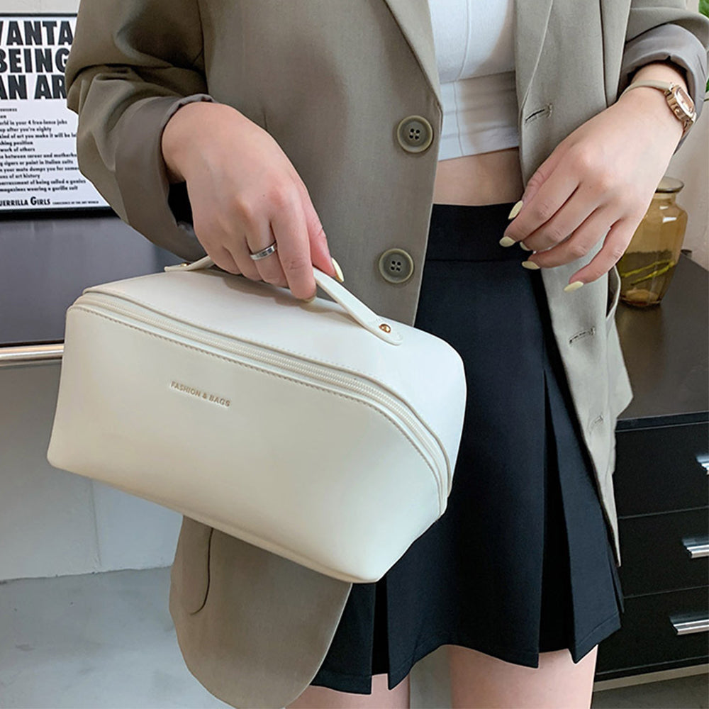 Travel Cosmetic Bag Portable Makeup Organizer Toiletry Bag For Women -Beige