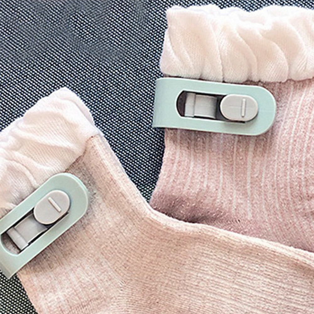 24pcs Duvet Pin Duvet Clips Bed Quilt Donuts Holders Comforter Grippers without Needle -Green