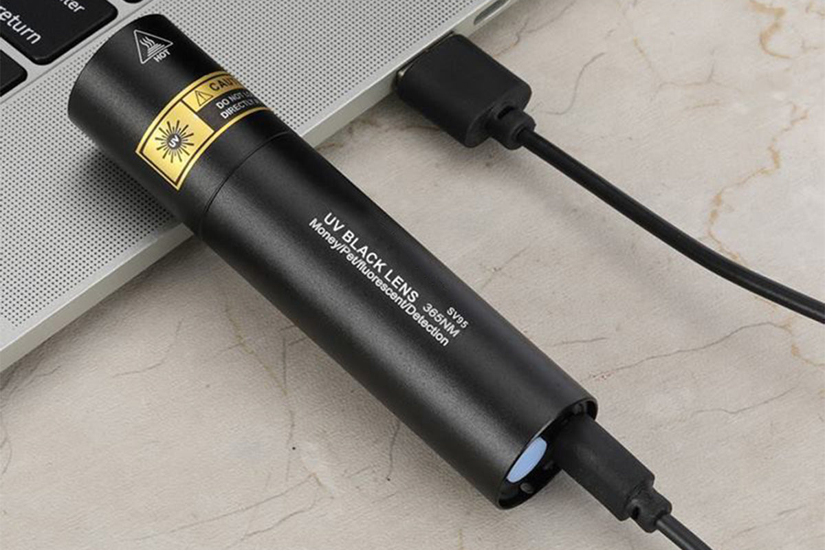 365nm UV Blacklight Flashlight Pet Urine Detector for Resin Rock Scorpion