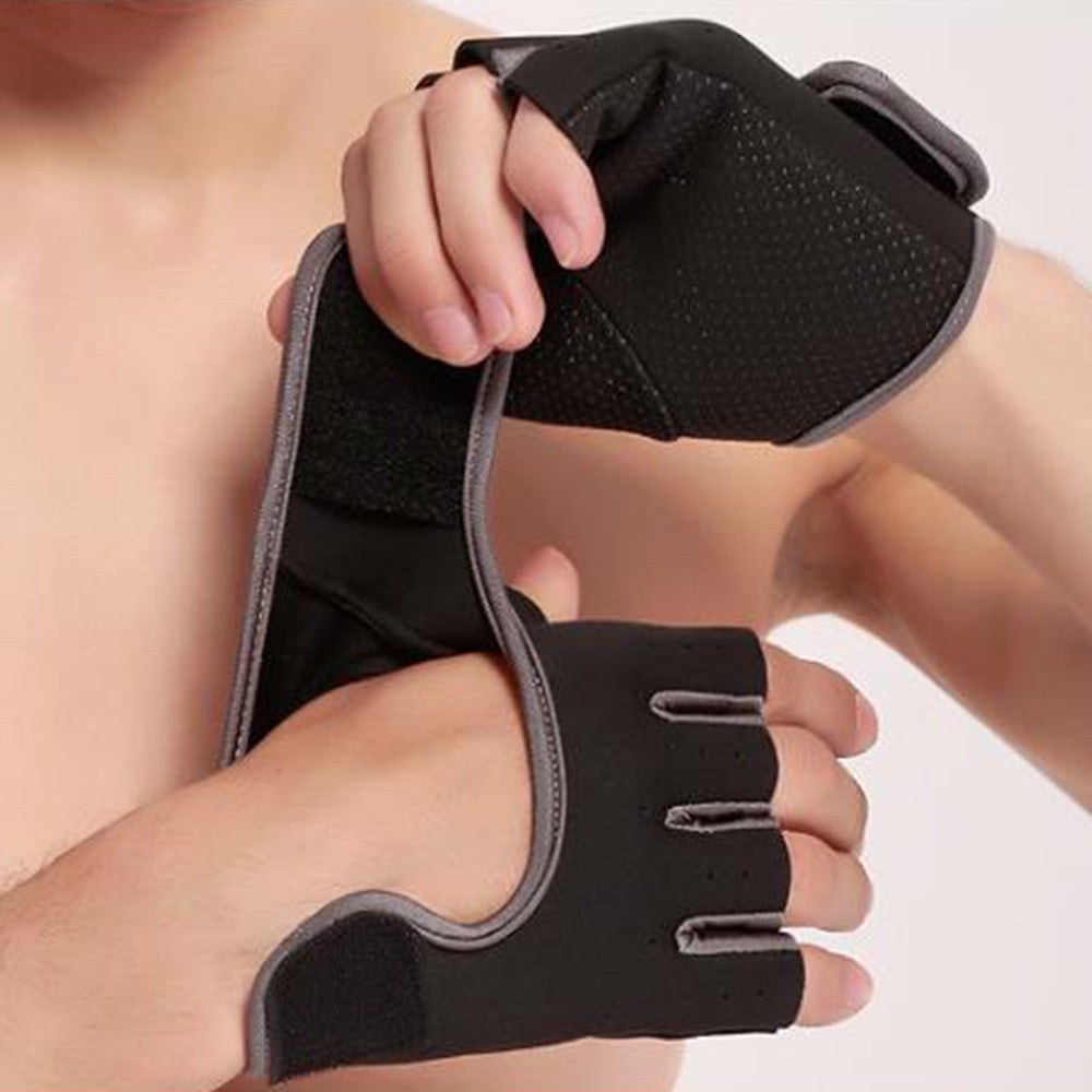 Pair of Sports Gloves Open Finger Gym Gloves for Cycling Weight Lifting Fitness Exercise Black