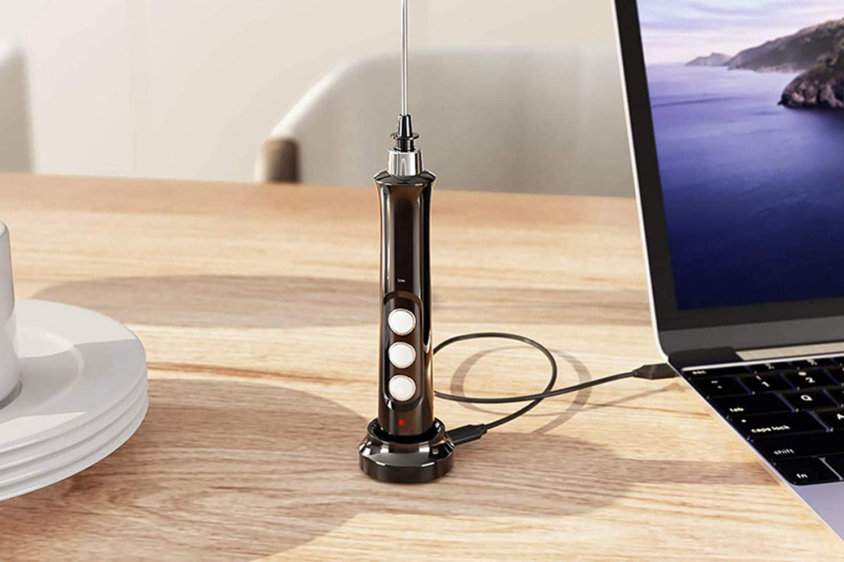 Milk Frother Handheld USB Rechargeable Milk Foam Maker With 3 Stainless Whisks-Black