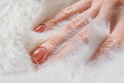 Luxury Soft Faux Sheepskin Fur Rugs for Bedside Floor Mat-White