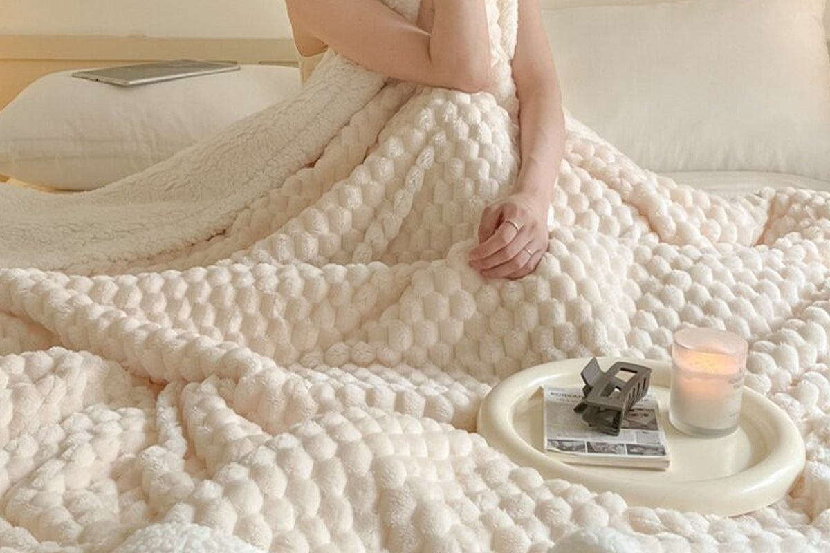Fluffy Fleece Comforter Soft Warm Winter Jacquard Throw Blanket for Couch Bed -Beige
