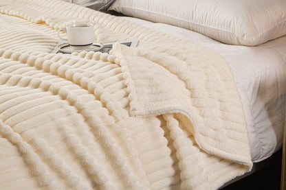 Super Soft Warm Flannel Plush Blankets Throws For Couch Sofa Bed-White